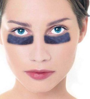 Как в два счета убрать мешки под глазами