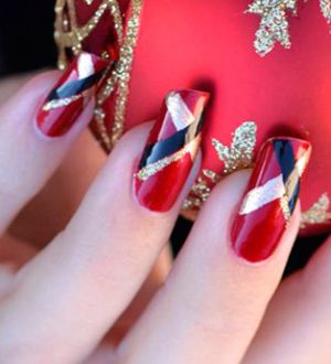 Новогодний маникюр: тенденции и идеи 2015 – 2016 (фото)