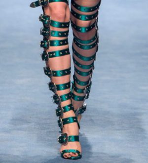 Модные босоножки: новинки (фото)