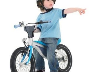 Как выбрать для малыша первый велосипед?