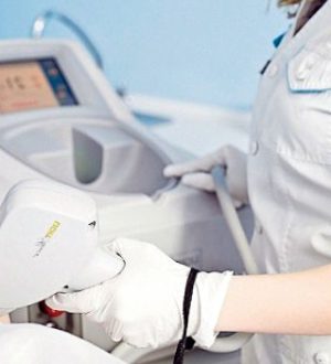 Выгодно ли делать лазерную эпиляцию?