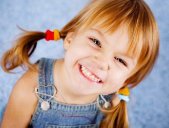 Детские прически на праздник и на каждый день (фото)