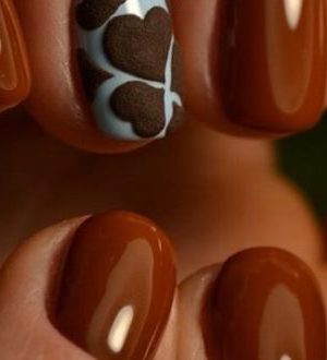 «Вкусный» коричневый маникюр: идеи дизайна