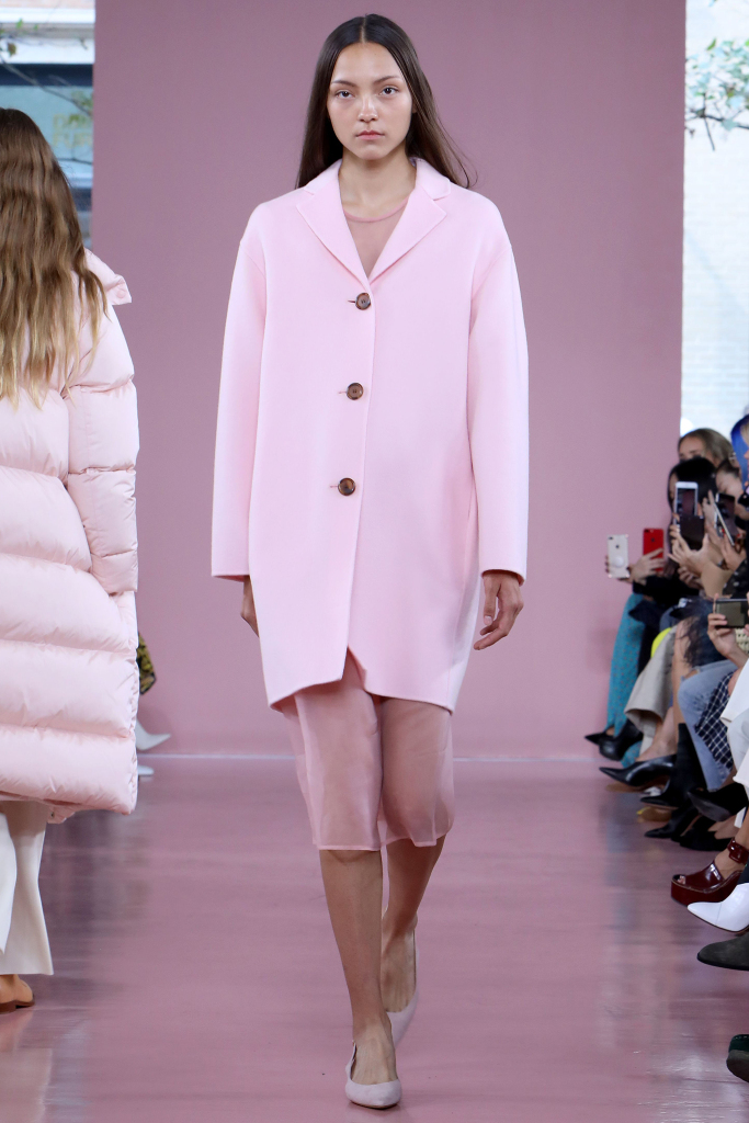 Модное женское пальто весна 2018 года