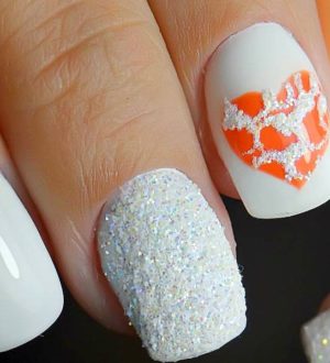 3 крутых дизайна маникюра с сердцами