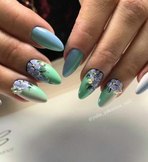 Маникюр март 2018: идеи и новинки