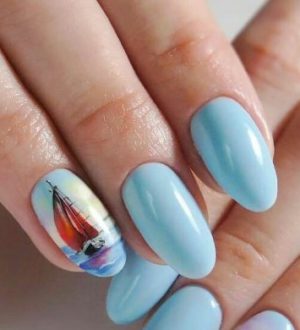 Морской маникюр 2021 года: 11 модных трендов