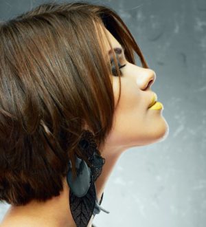 Стильные стрижки для тонких волос, придающие объем