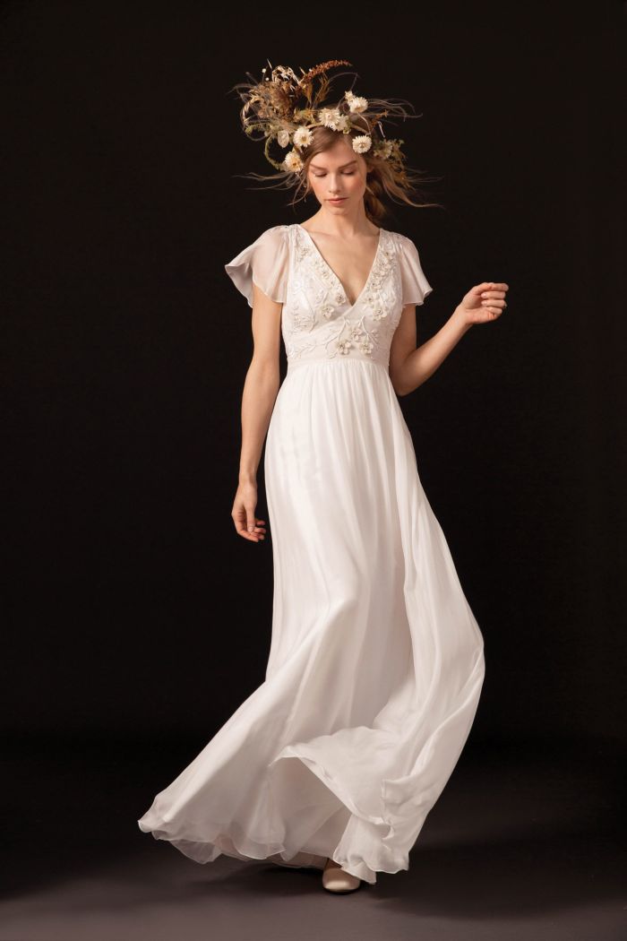 Модные белые платья с рукавами в стиле рустик и бохо