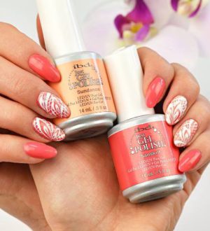 Коралловый маникюр — модные тенденции и новинки 2020