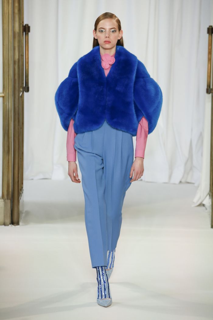 Модная шуба Delpozo