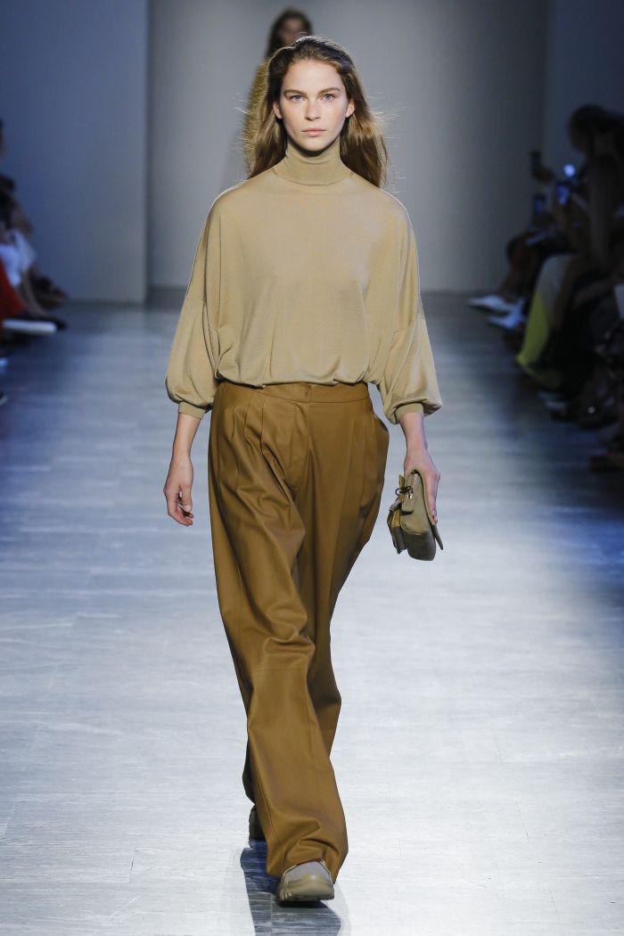 Модные цвета женских брюк весна-лето 2019