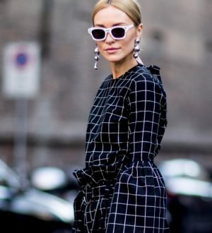 С чем носить черное платье: образы с фото