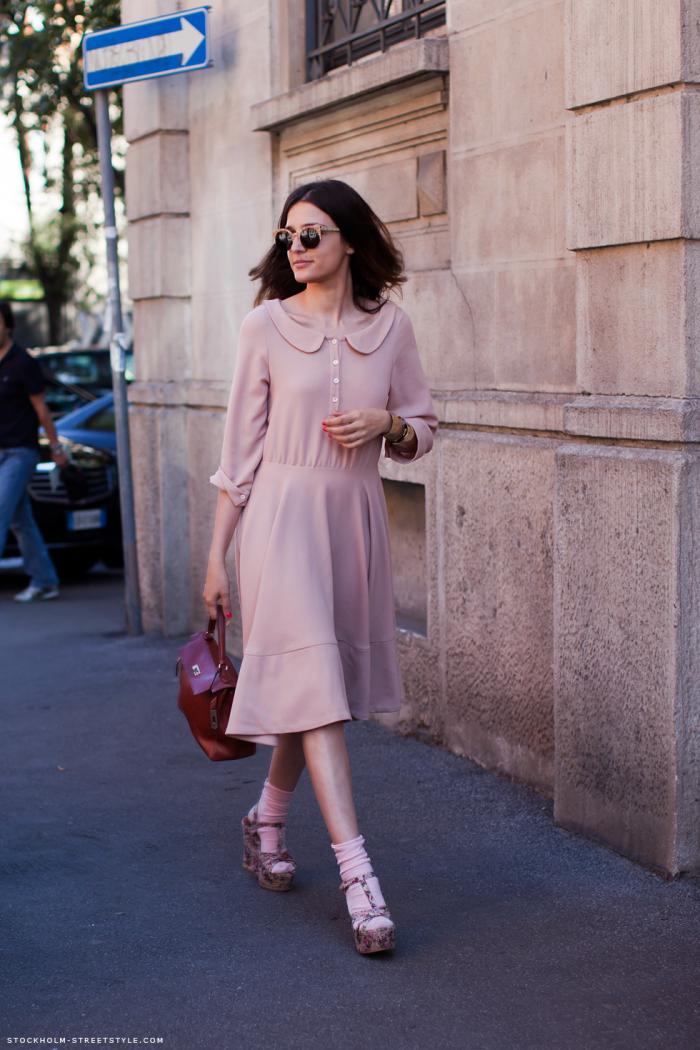 С чем носить розовое платье