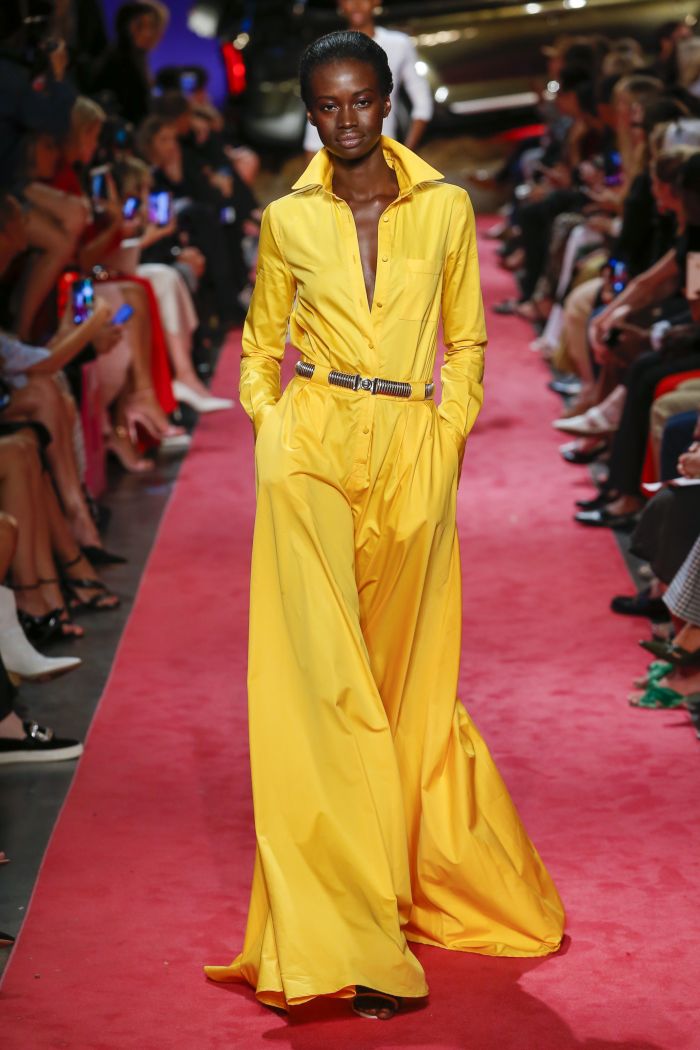 Желтое платье Brandon Maxwell