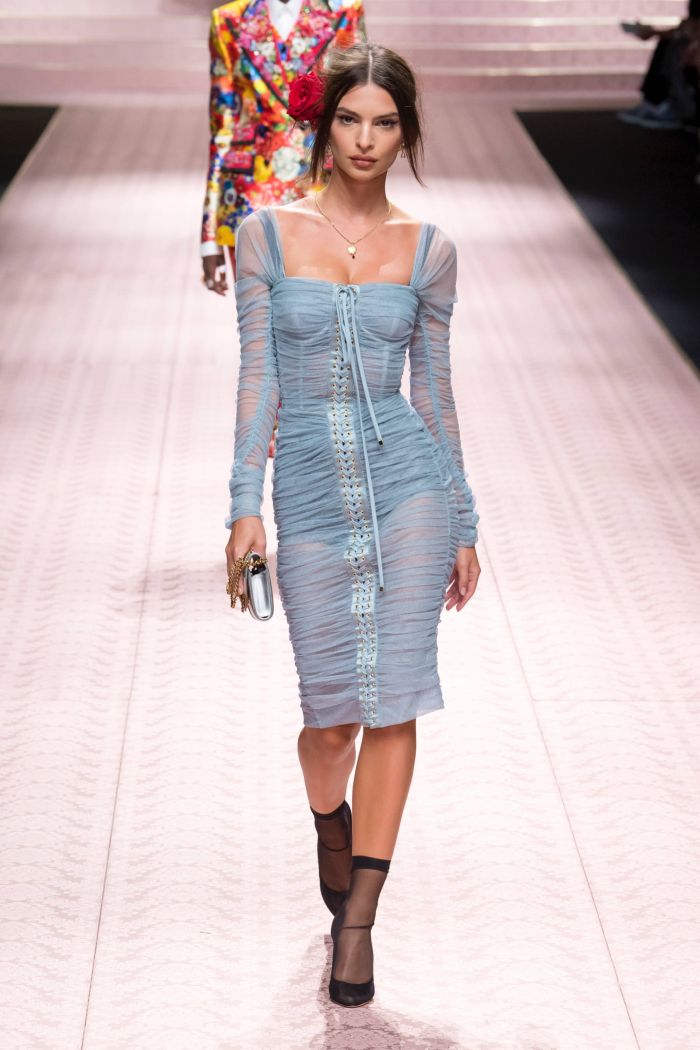Модное прозрачное голубое платье Dolce & Gabbana