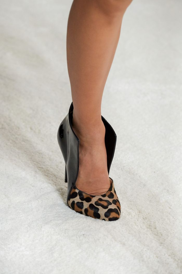Обувь к леопардовому платью Giambattista Valli