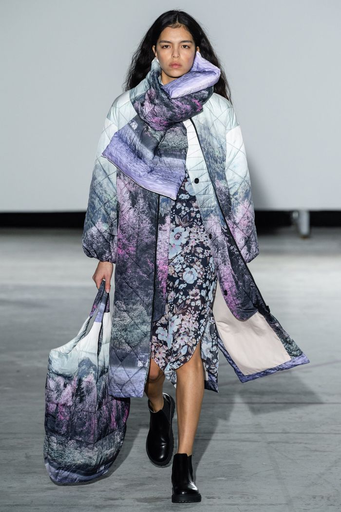 Модное стеганное пальто осень-зима 2019-2020 из коллекции Baum und Pferdgarten