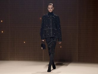 С чем носить модную черную юбку. Обзор трендов