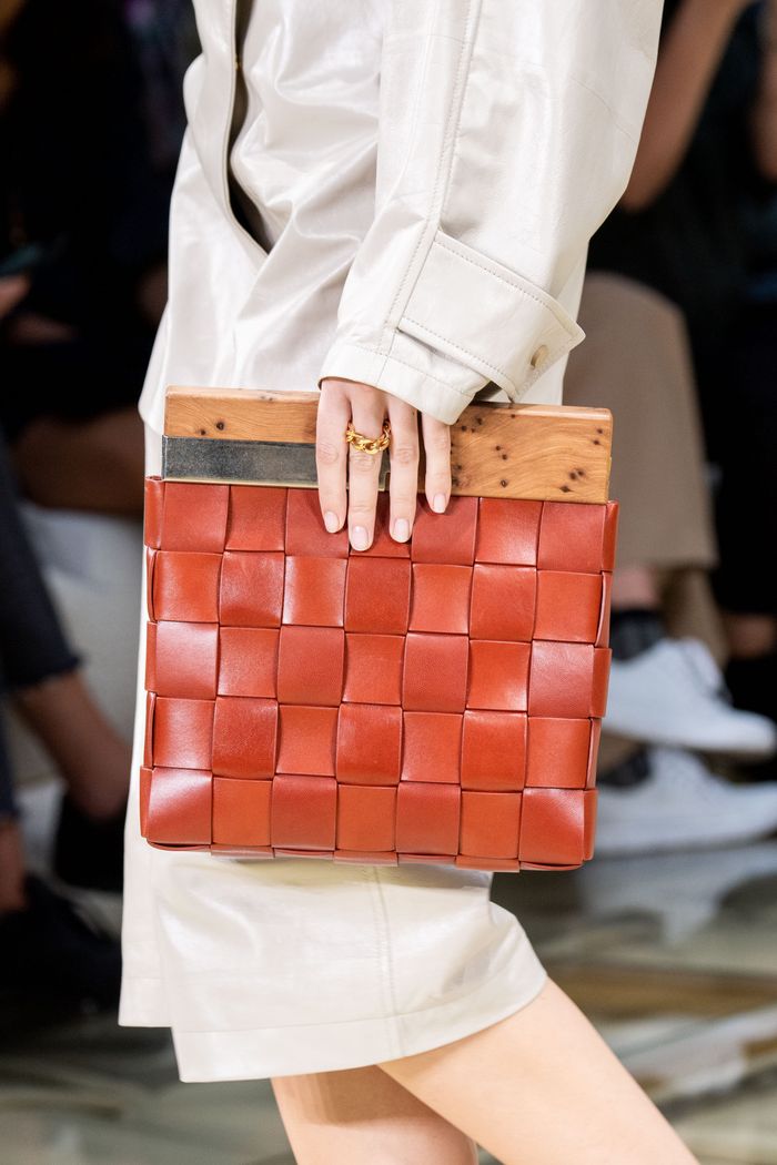 Модная оранжевая сумка 2020 из коллекции Bottega Veneta