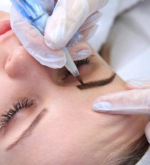 Всё о татуаже бровей — как делают, какой бывает, модные виды татуажа