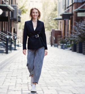 С чем носить джинсы-бананы, slouchy, слоучи — новый тренд