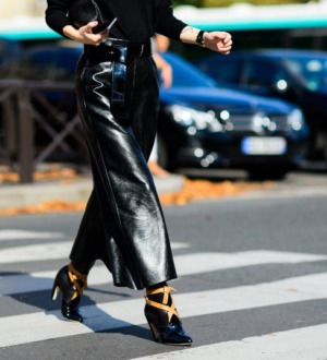 С какой обувью носить широкие брюки — рекомендации стилиста