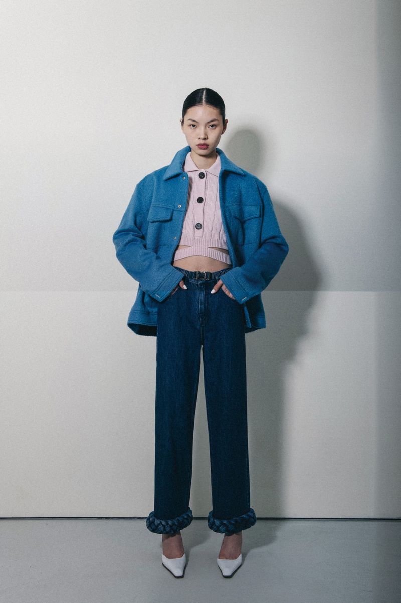 Модная куртка из шерсти осень-зима 2020-2021 из коллекции Calvin Luo
