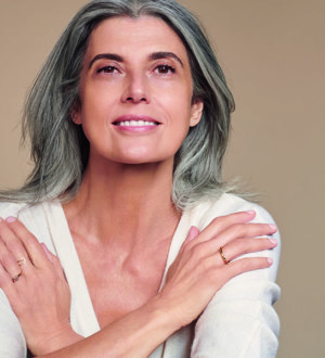 Подарите своим близким бережный уход. Обзор антивозрастных средств от Clarins