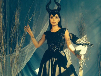 Ляйсан Утяшева удивила своих подписчиков, повторив невероятный образ Анджелины Джоли