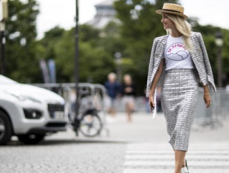 С чем носить серую юбку: 5 интересных идей