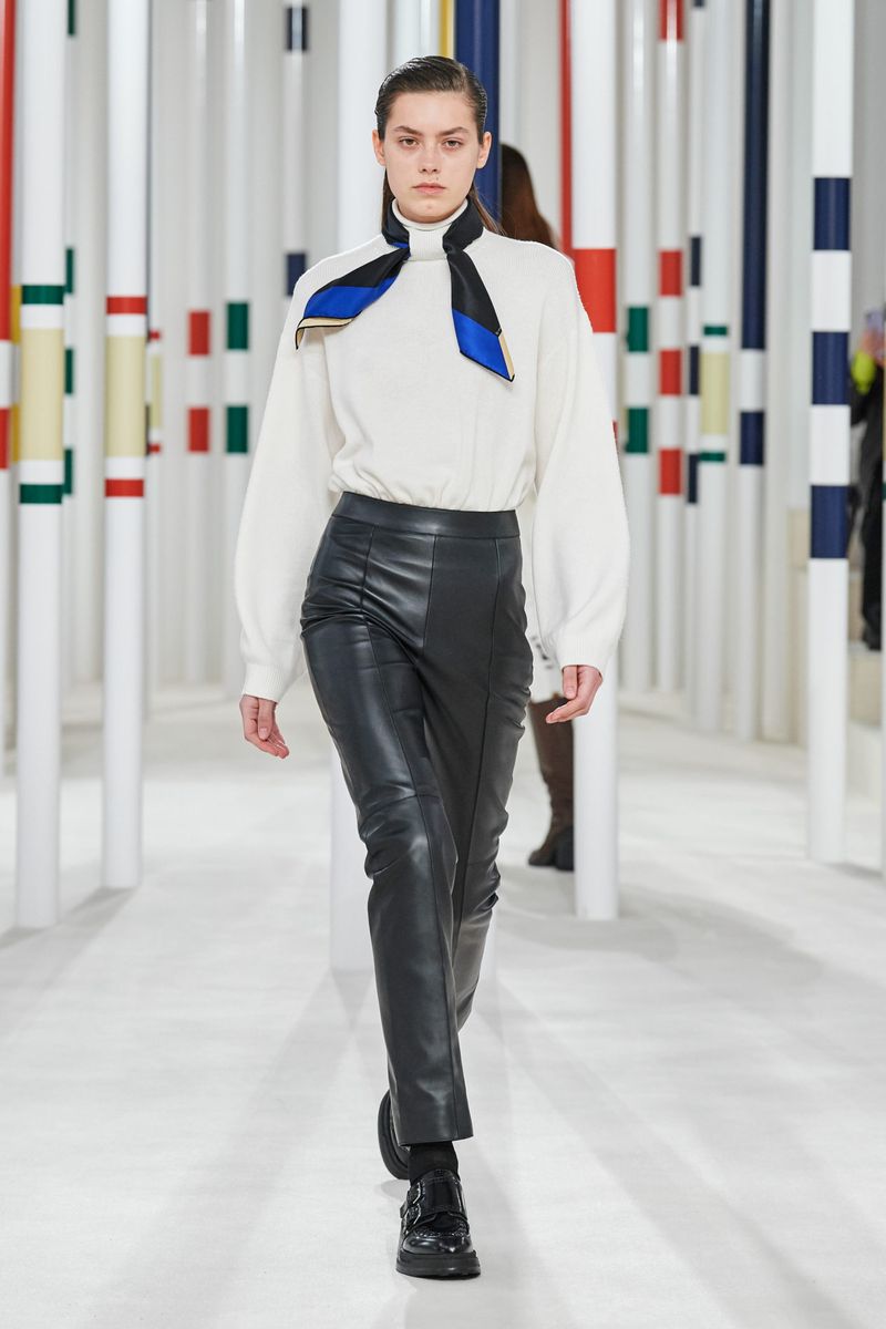 Модные брюки из коллекции осень-зима 2020-2021 Hermès