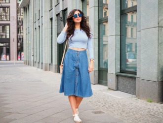 С чем носить юбку-трапецию: 4 стильных образа