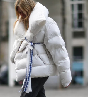 С чем носить белую куртку: лучшие образы 2020-2021