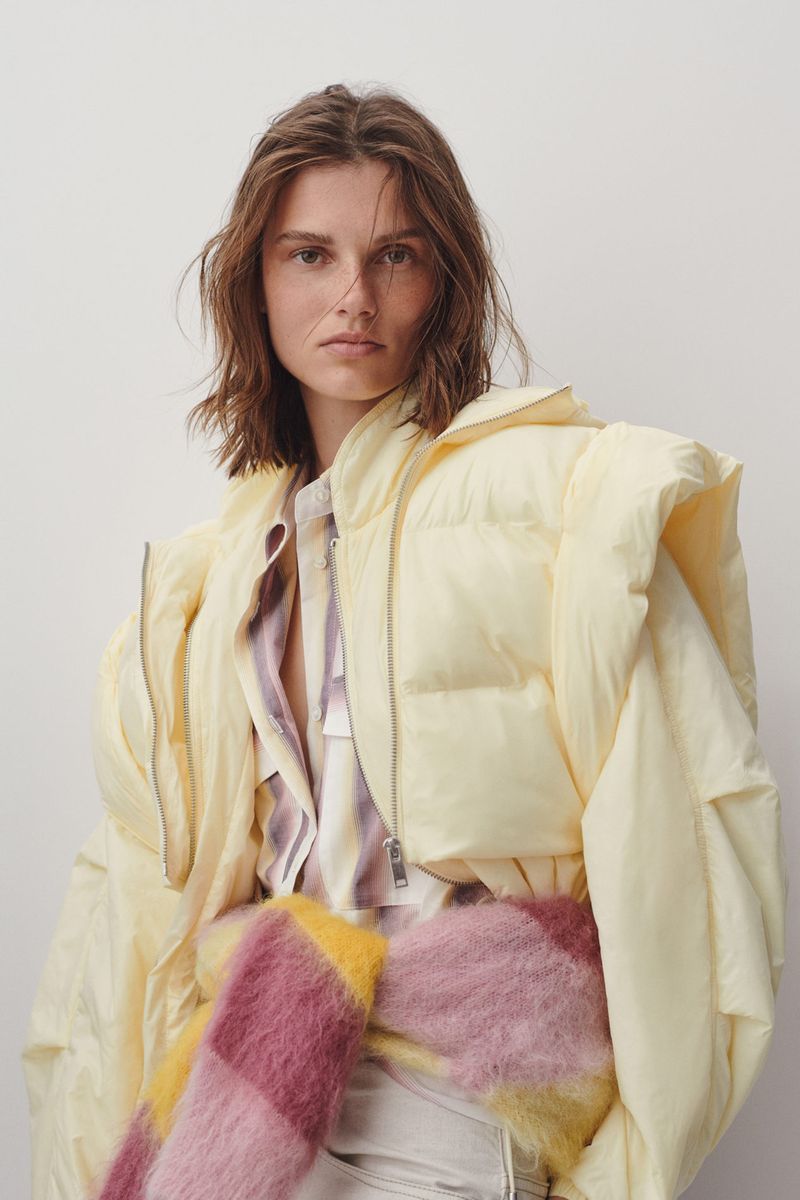 Модная укороченная куртка на весну 2021 из коллекции Isabel Marant Etoile