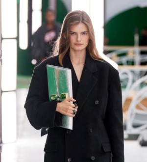 Модное пальто на весну 2021: тенденции и новинки