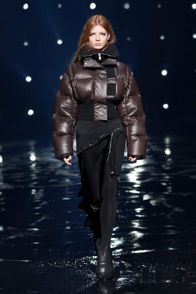 Модная куртка осень-зима 2021-2022 Givenchy