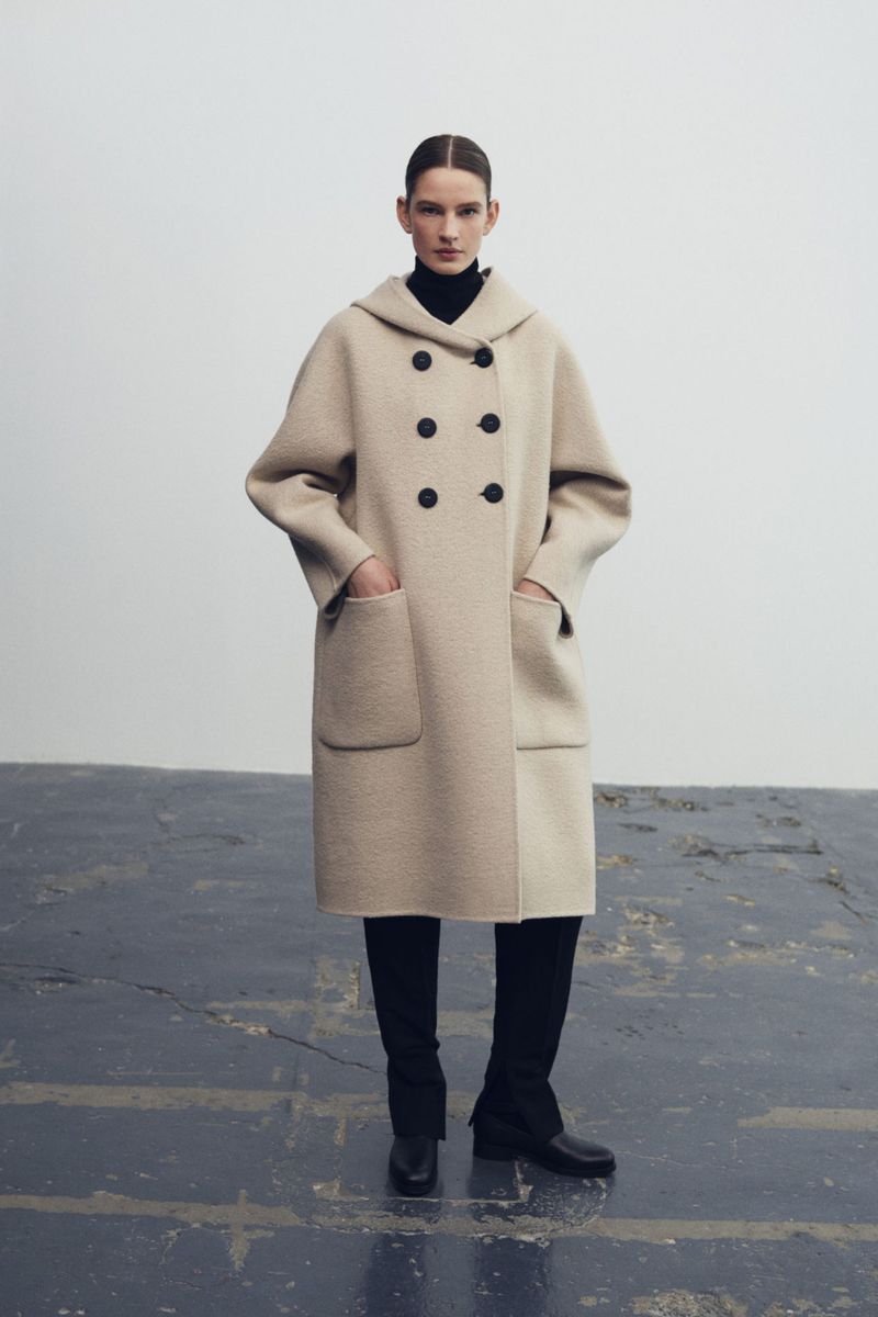 Модное пальто осень-зима 2021-2022 из коллекции Max Mara Atelier