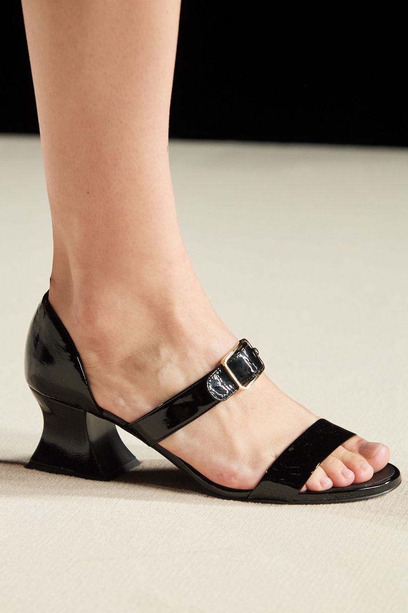 Обзор модной женской обуви весна-лето 2022 коллекция Chanel