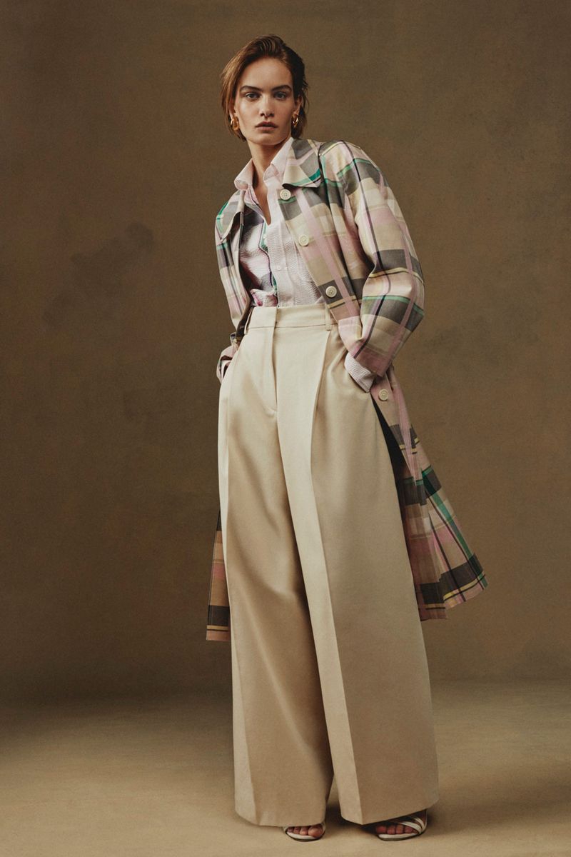 Модное пальто весна-лето 2022 из коллекции Tommy Hilfiger
