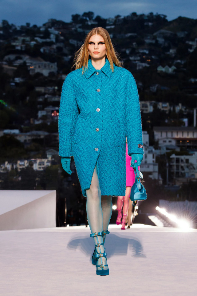Модные цвета в сезоне осень-зима 2023-2024 из коллекции Versace