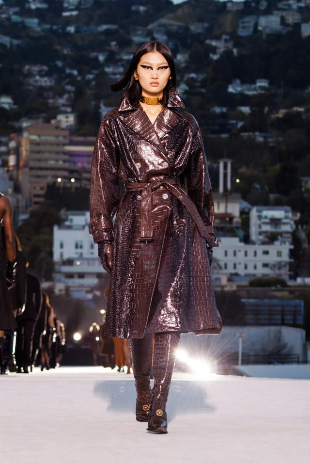Тренды в верхней одежде осень-зима 2023-2024 - коллекция Versace